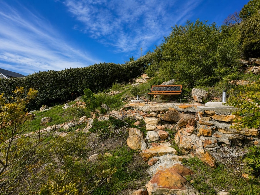 To Let 2 Bedroom Property for Rent in Crofters Valley Western Cape